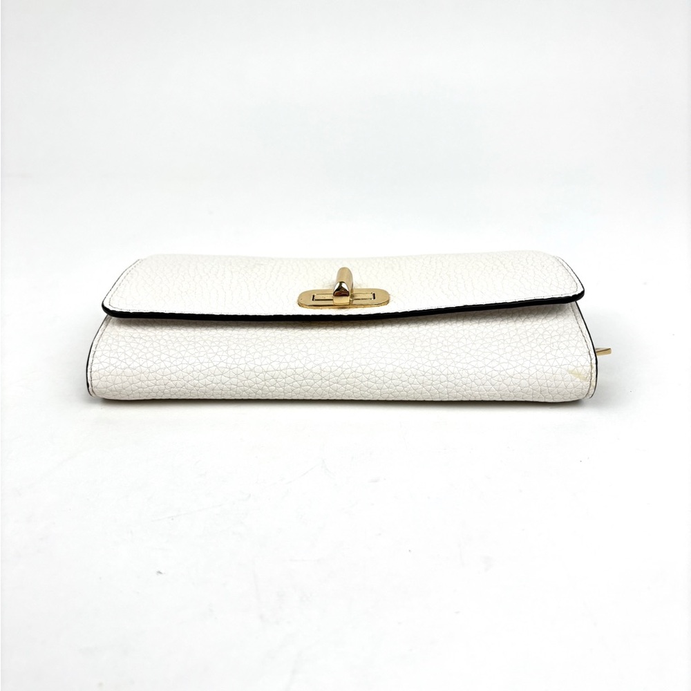 Michael Kors Sullivan White Pebble Leather Turnlock Carry All Wallet NWOT - Picture 3 of 15